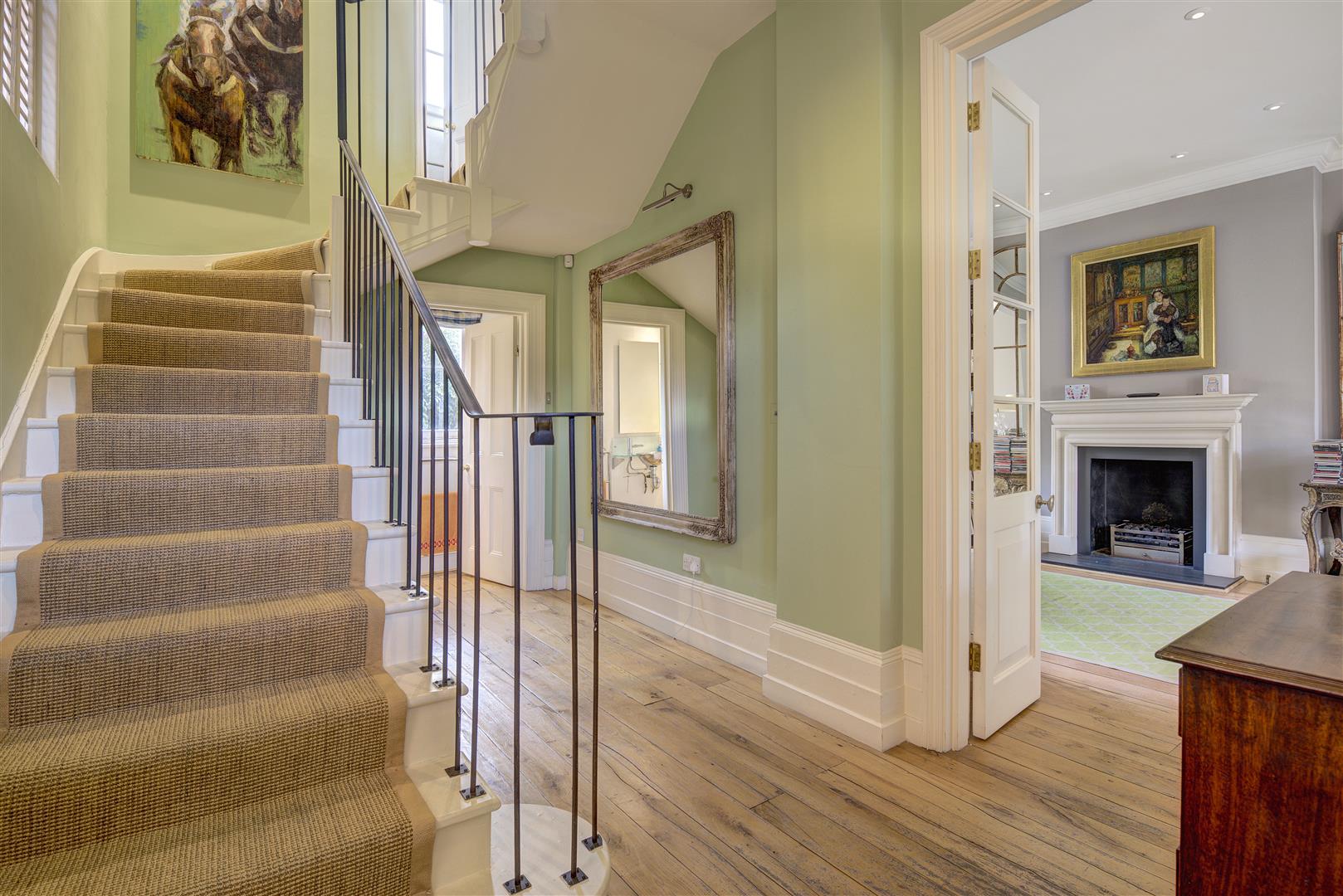 Windmill Hill Hampstead Village NW3 6RU