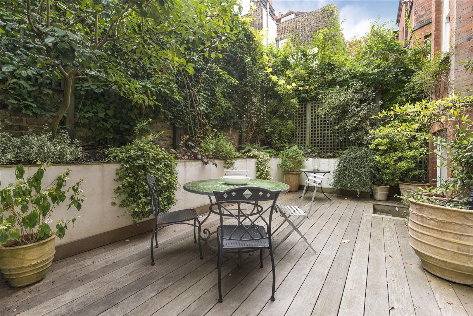 Windmill Hill Hampstead Village NW3 6RU