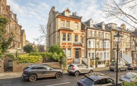 Kemplay Road Hampstead Village NW3 1SY