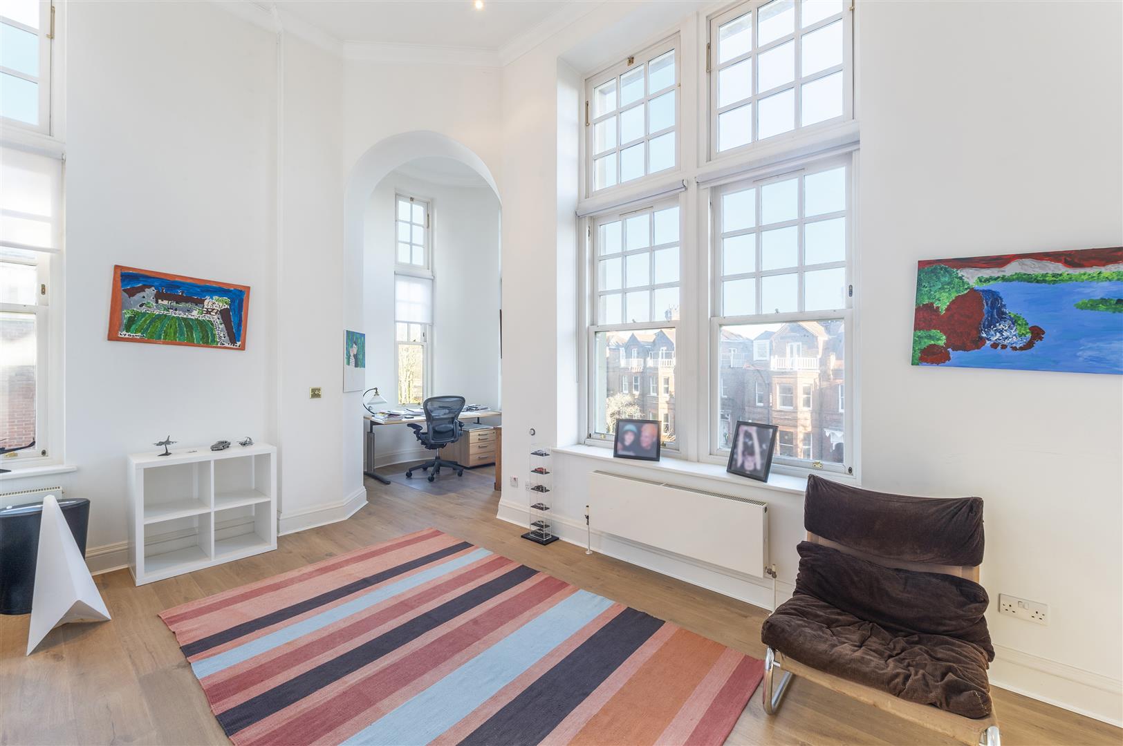 Frognal Rise Hampstead Village NW3 6PZ