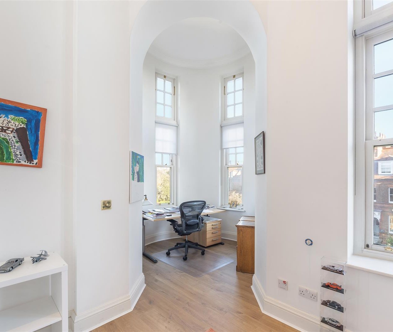 Frognal Rise Hampstead Village NW3 6PZ