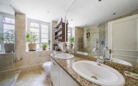 Frognal Lane Hampstead NW3 7EA