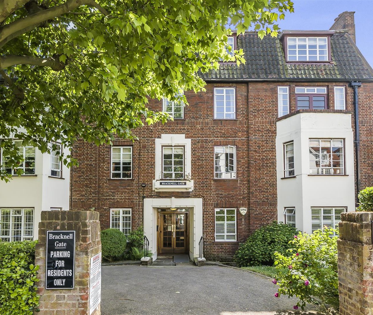 Frognal Lane Hampstead NW3 7EA