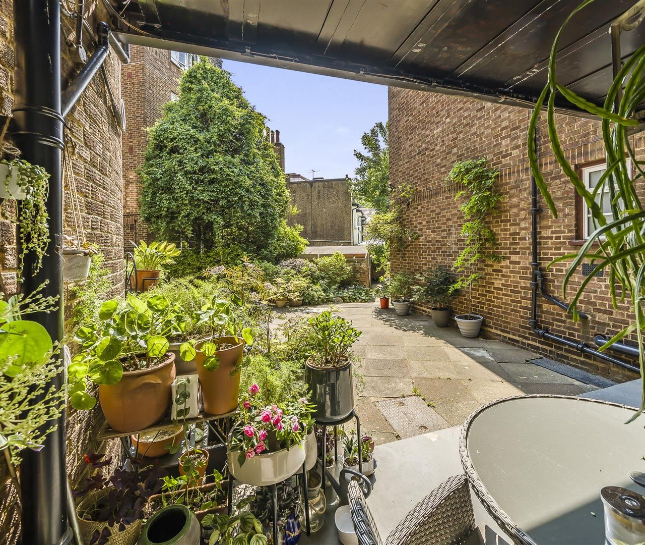 Frognal Lane Hampstead NW3 7EA