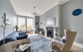 Frognal Hampstead NW3 6XT