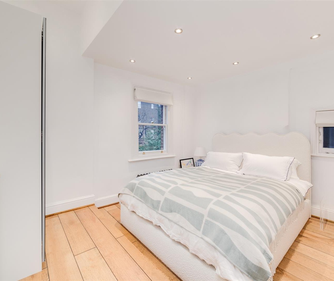 Frognal Hampstead NW3 6AG