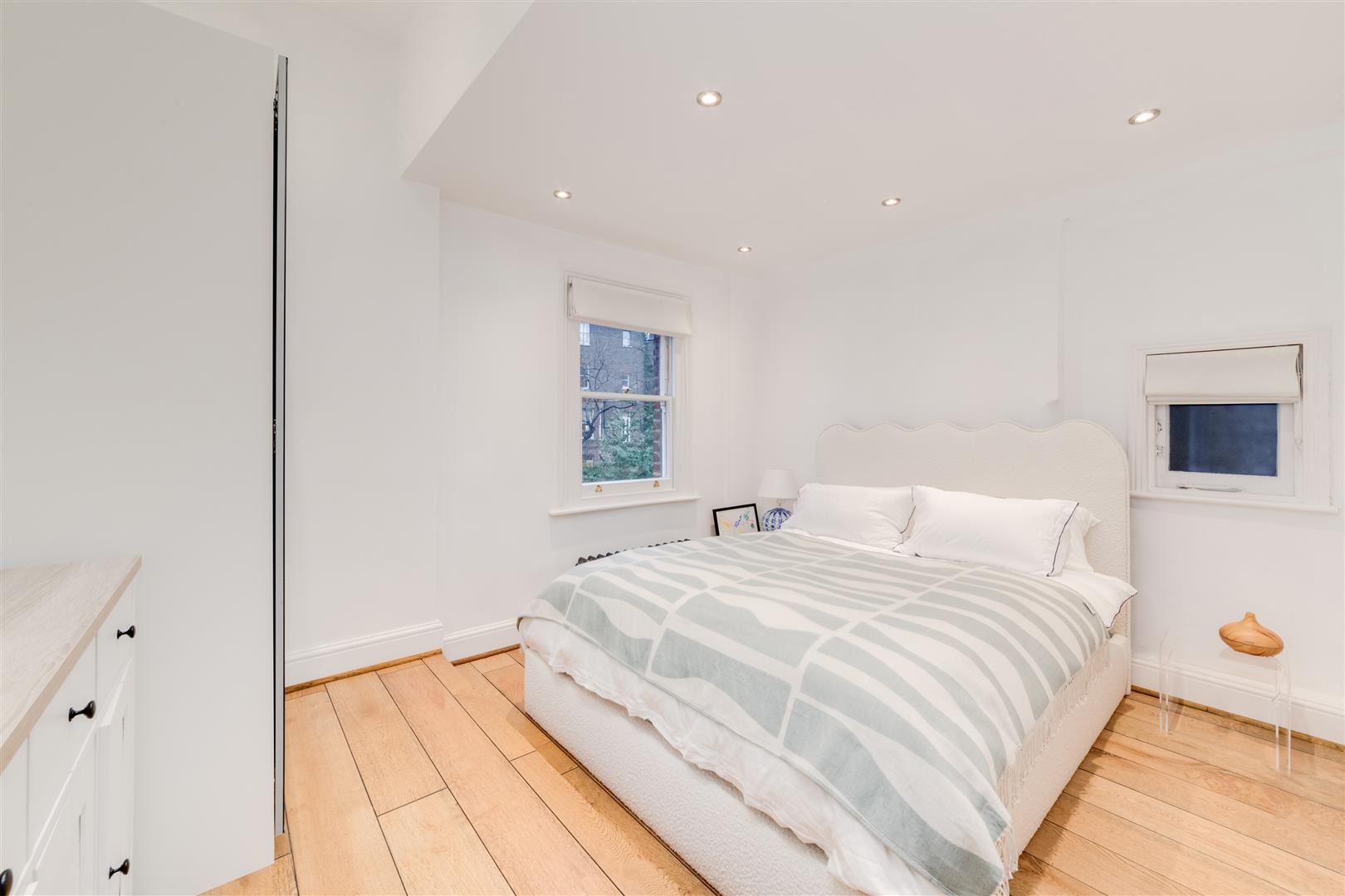 Frognal Hampstead NW3 6AG