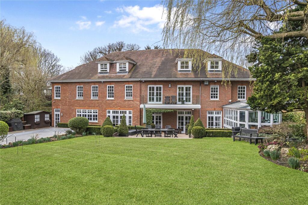 Sheldon Avenue London N6 4ND