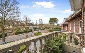 Sheldon Avenue London N6 4ND