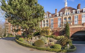 Frognal Rise Hampstead Village NW3 6PZ