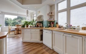 The Park Golders Hill Park NW11 7ST