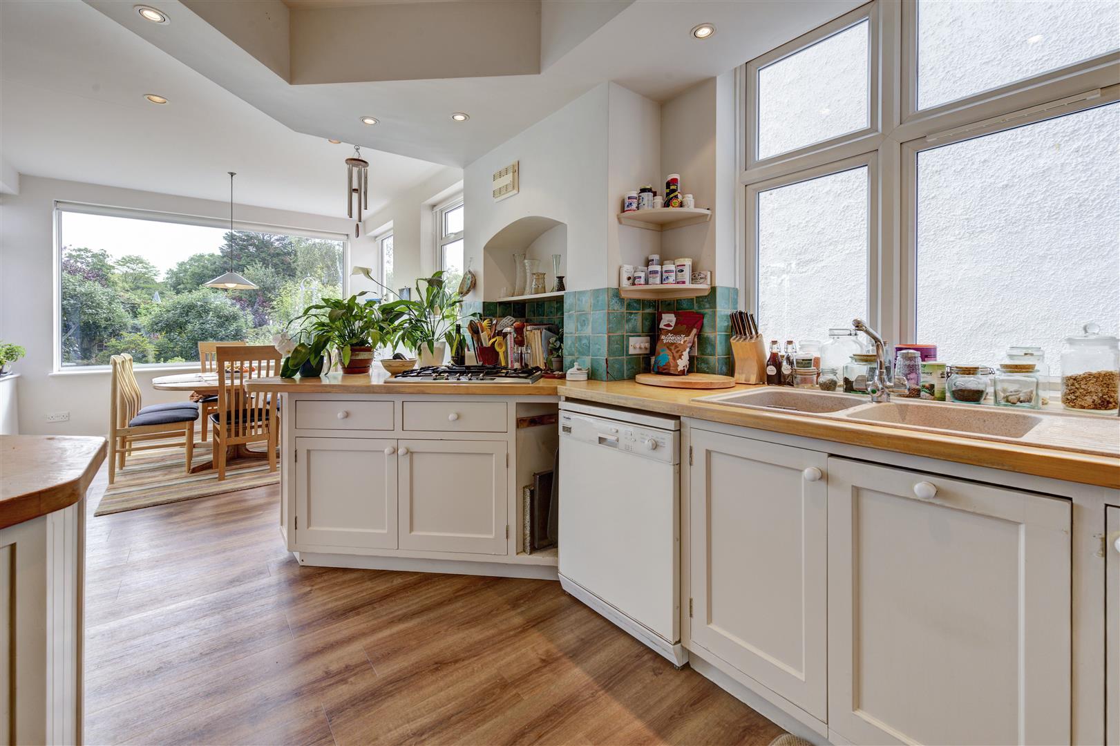 The Park Golders Hill Park NW11 7ST