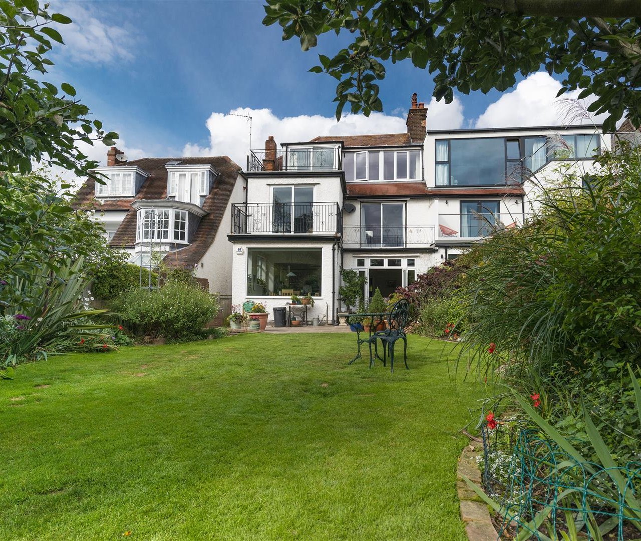 The Park Golders Hill Park NW11 7ST