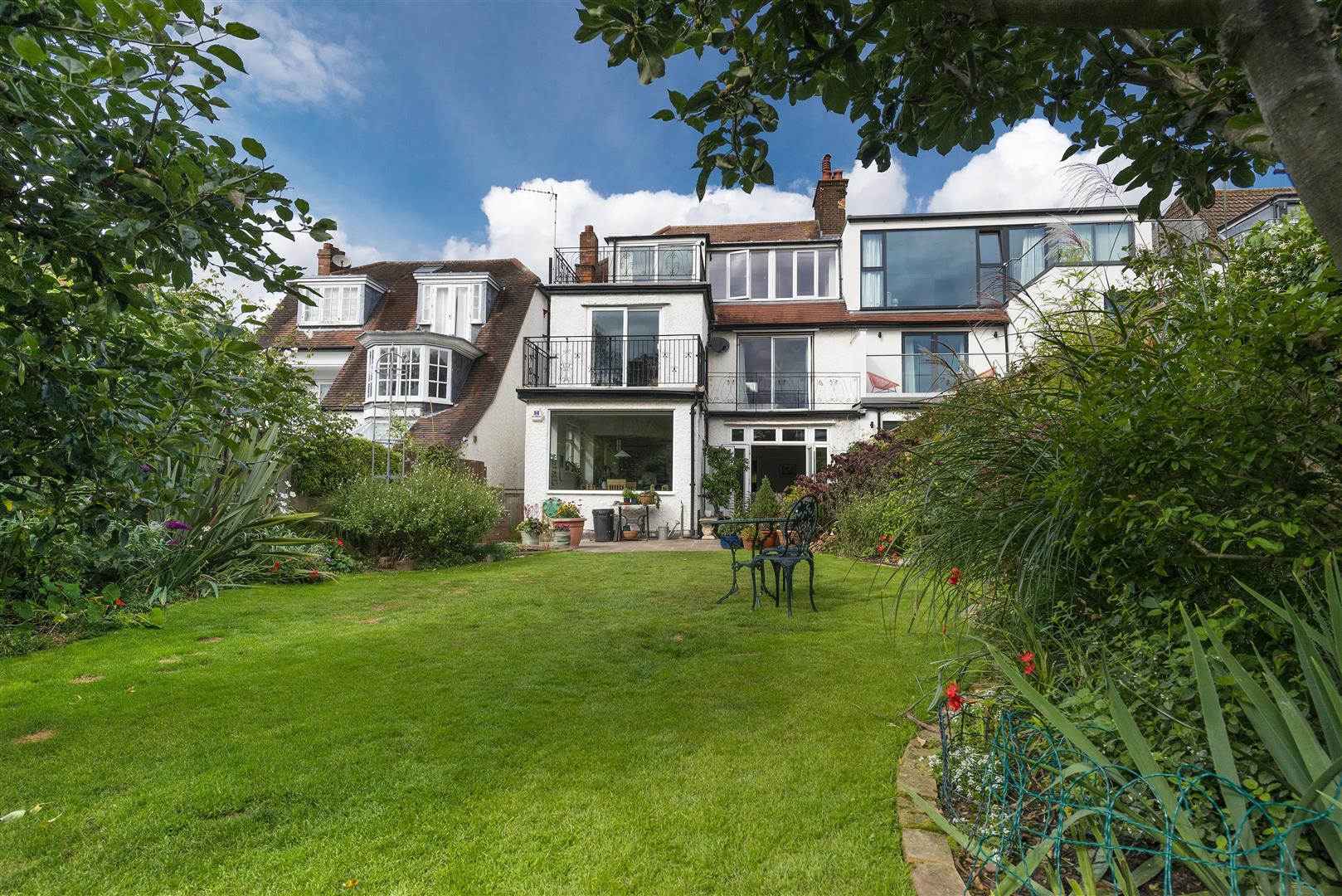 The Park Golders Hill Park NW11 7ST