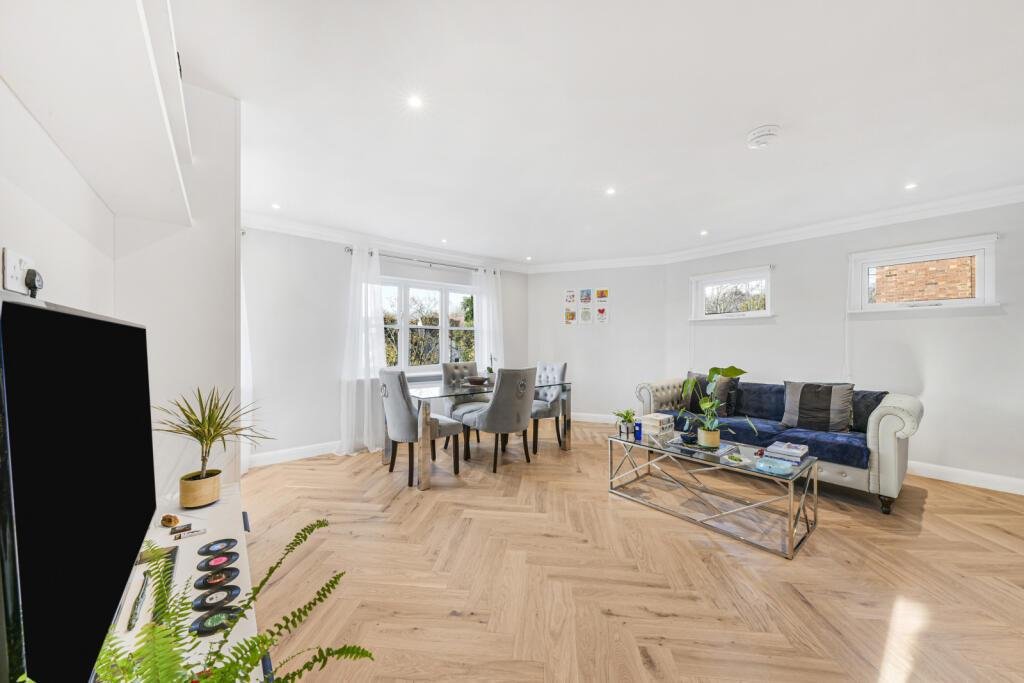 Fitzjohn’s Avenue London NW3 5JY