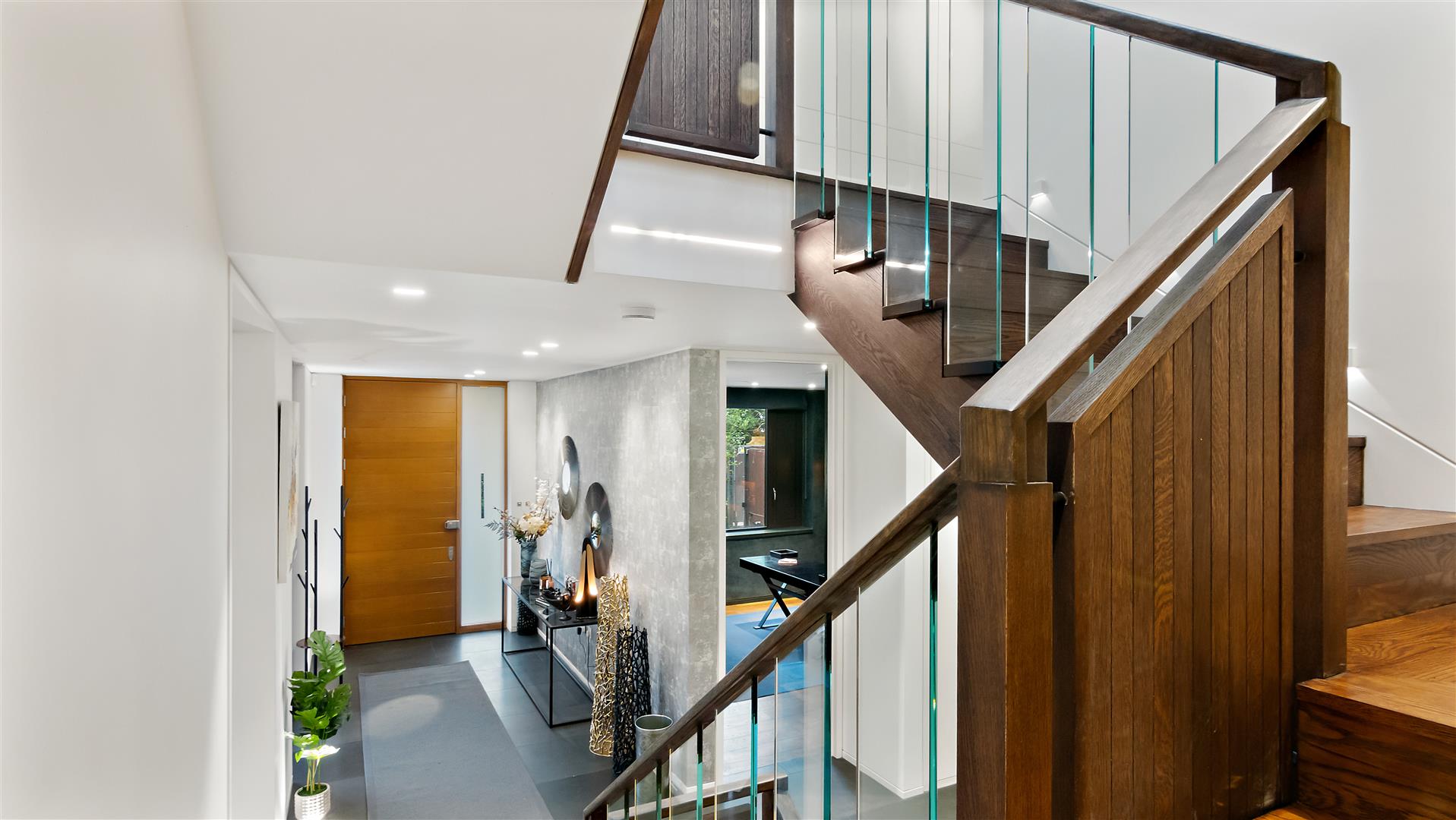 Redington Road Hampstead NW3 7RT