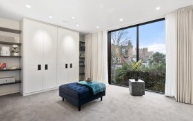 Redington Road Hampstead NW3 7RT