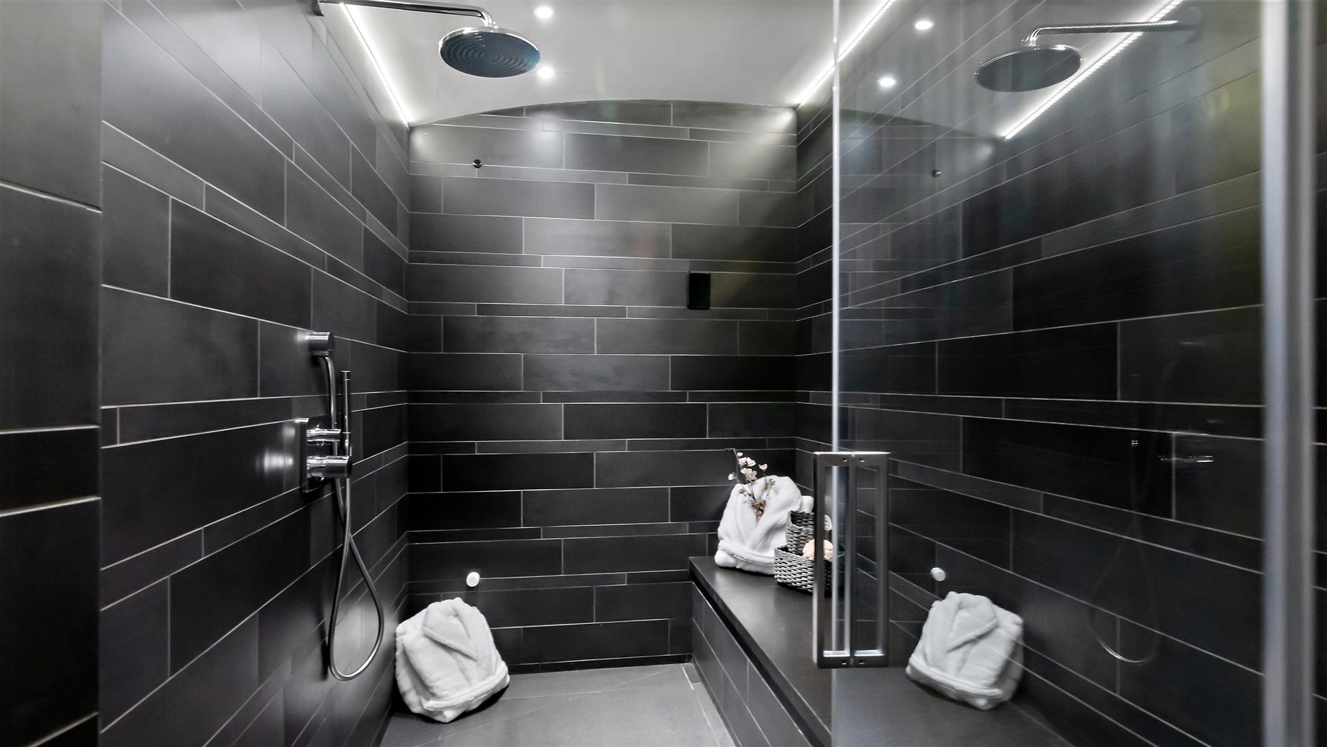 Redington Road Hampstead NW3 7RT