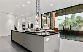 Redington Road Hampstead NW3 7RT