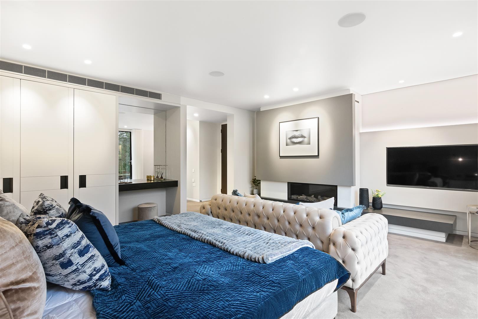 Redington Road Hampstead NW3 7RT