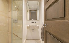 Frognal Rise Hampstead Village NW3 6PZ