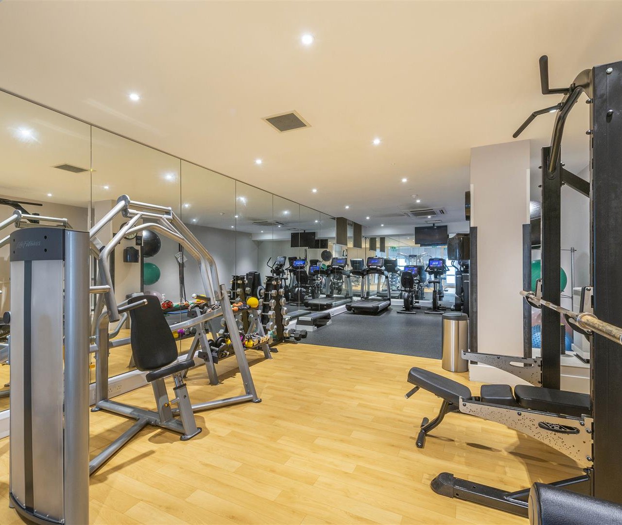 Frognal Rise Hampstead Village NW3 6PZ