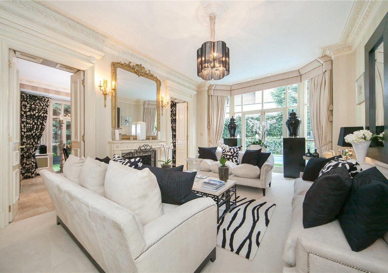 Frognal Hampstead NW3 6XY