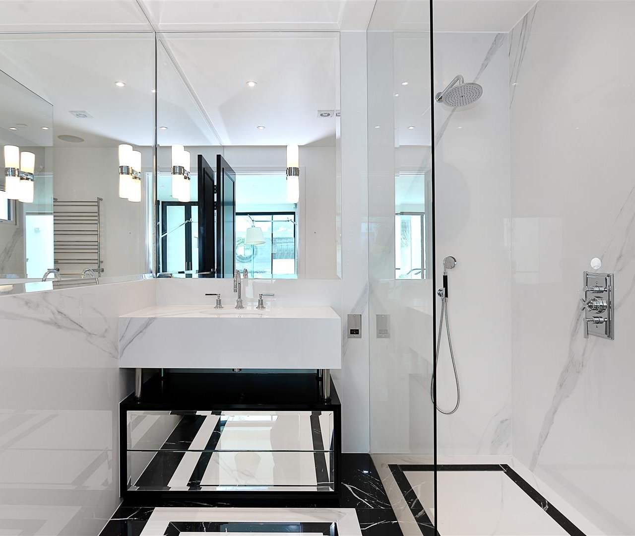 West Heath Road Hampstead NW3 7TH