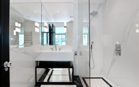 West Heath Road Hampstead NW3 7TH