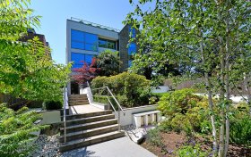 West Heath Road Hampstead NW3 7TH