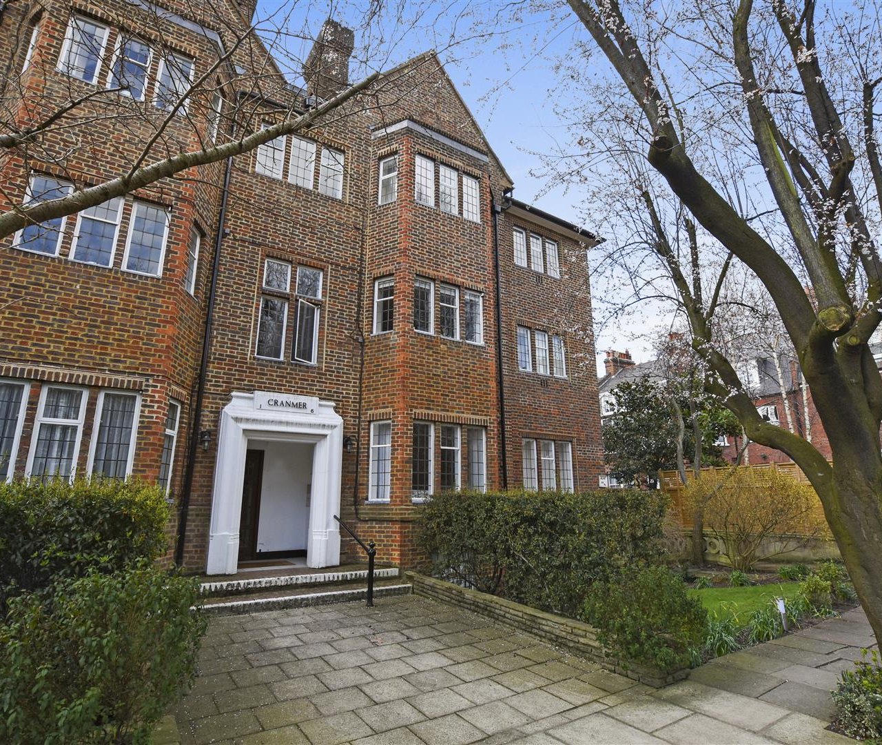 Tudor Close Belsize Park NW3 4AB