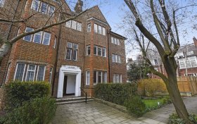 Tudor Close Belsize Park NW3 4AB