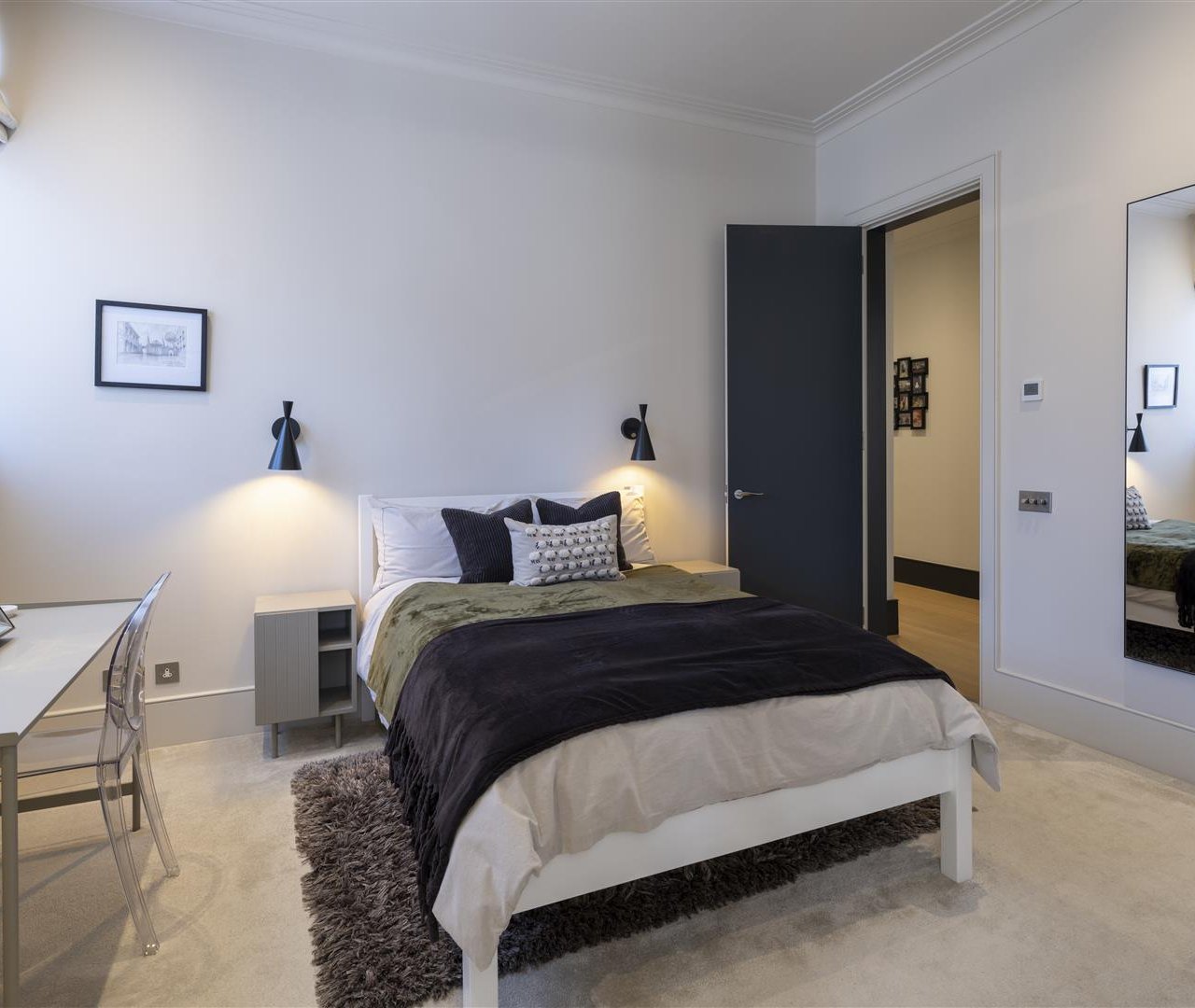 Redington Road Hampstead NW3 7RS