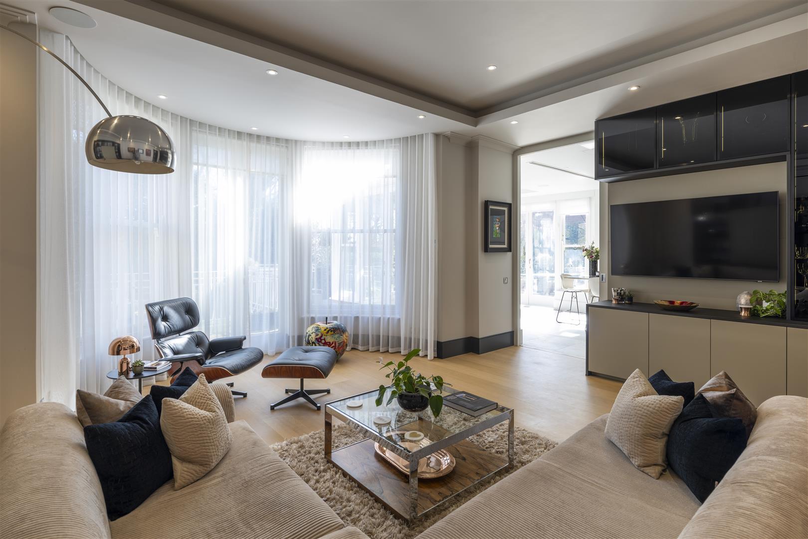 Redington Road Hampstead NW3 7RS