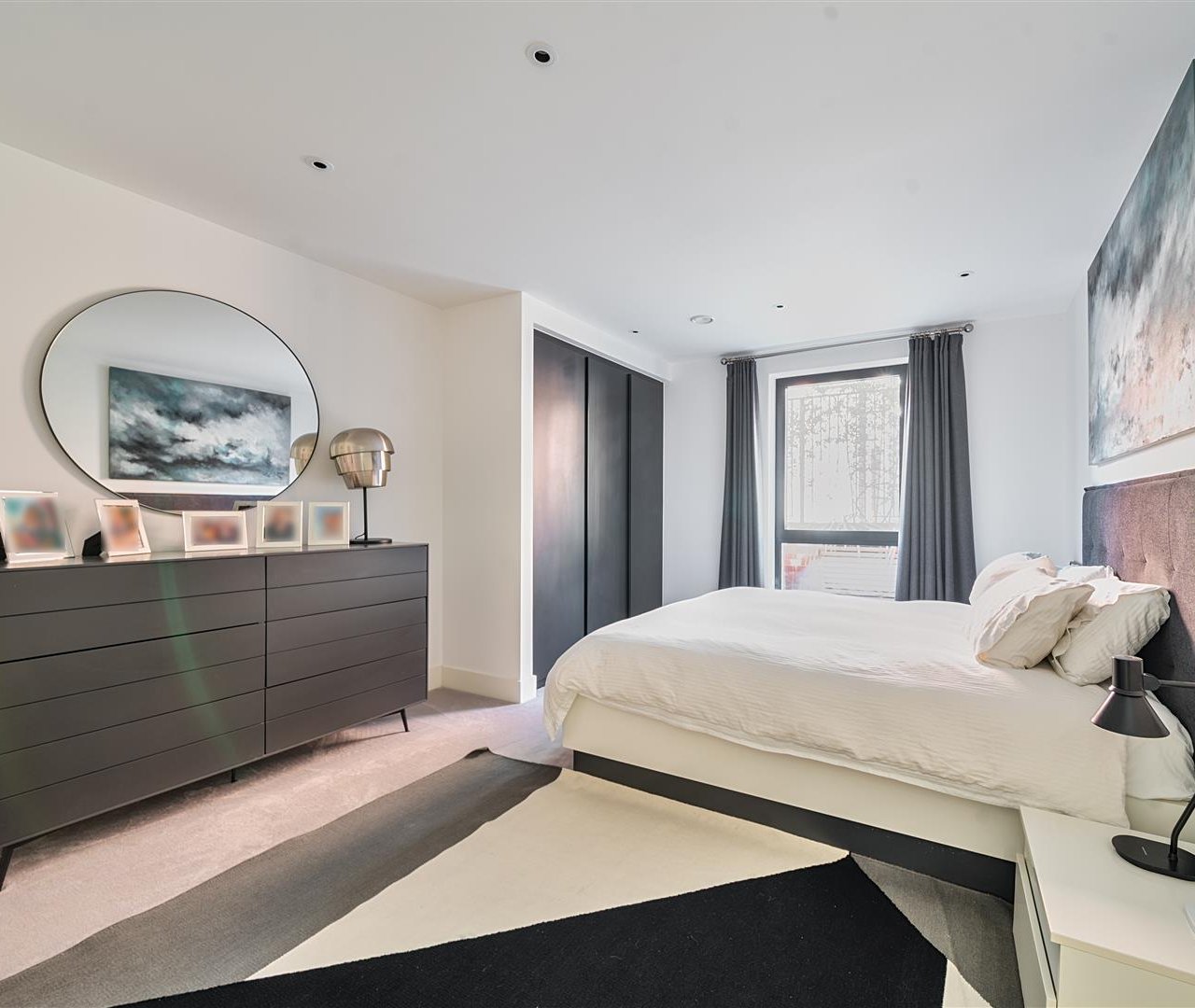 Kidderpore Avenue Hampstead NW3 7AS