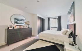 Kidderpore Avenue Hampstead NW3 7AS