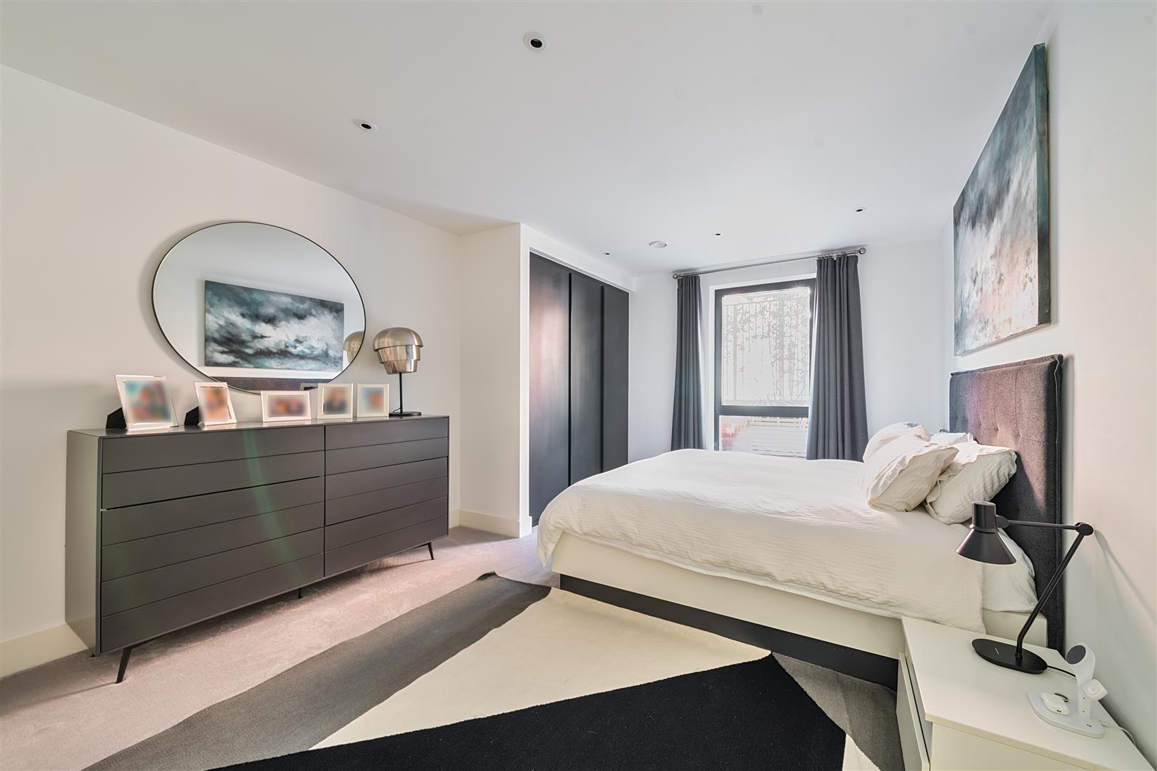 Kidderpore Avenue Hampstead NW3 7AS