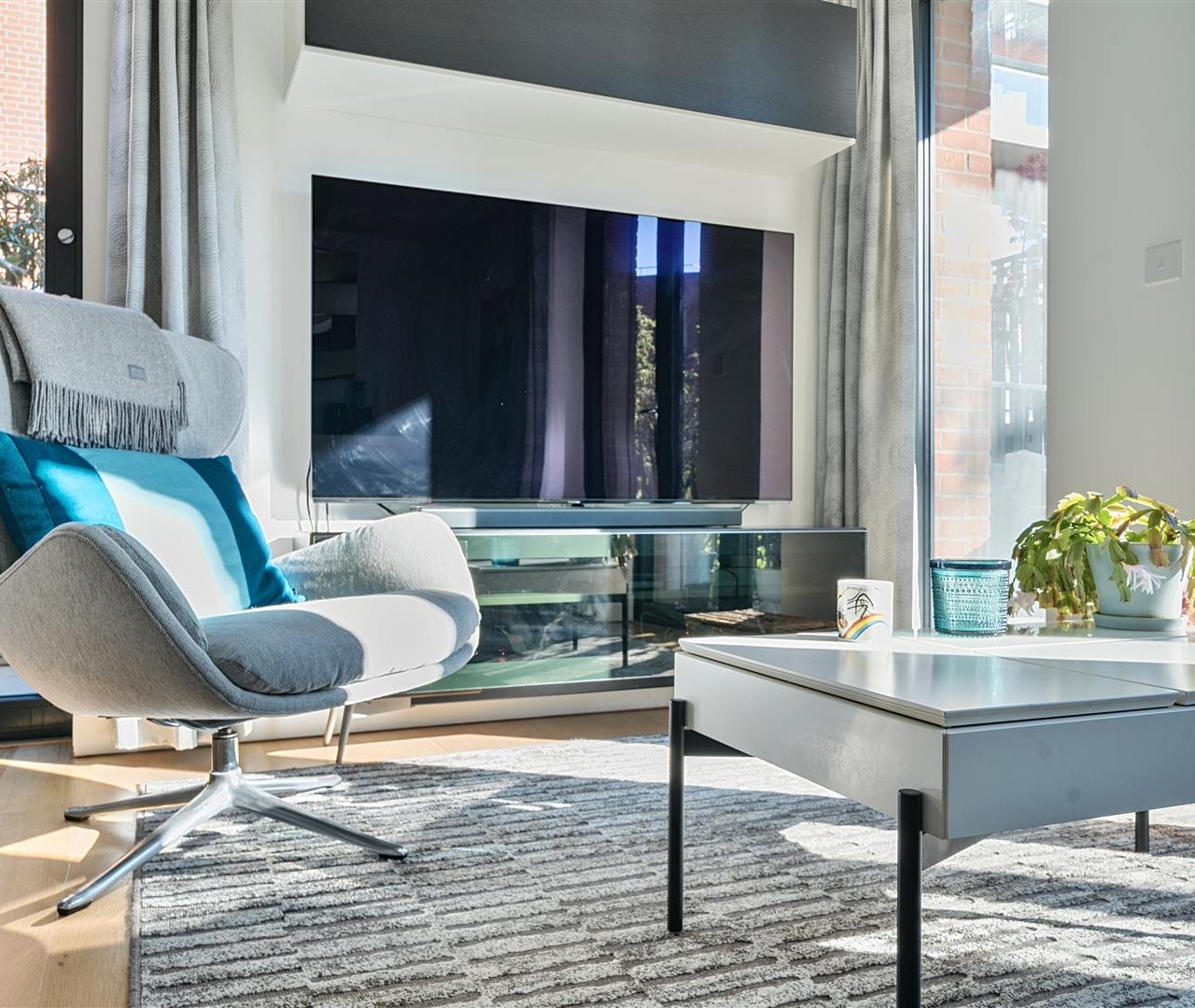 Kidderpore Avenue Hampstead NW3 7AS