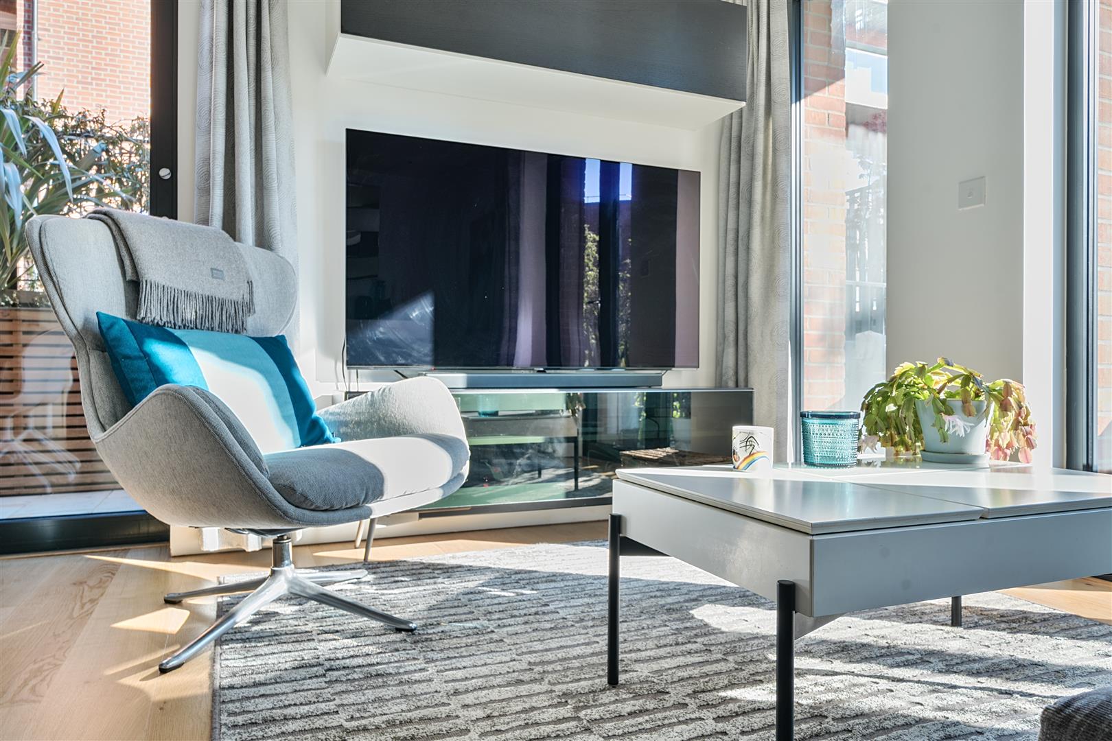 Kidderpore Avenue Hampstead NW3 7AS