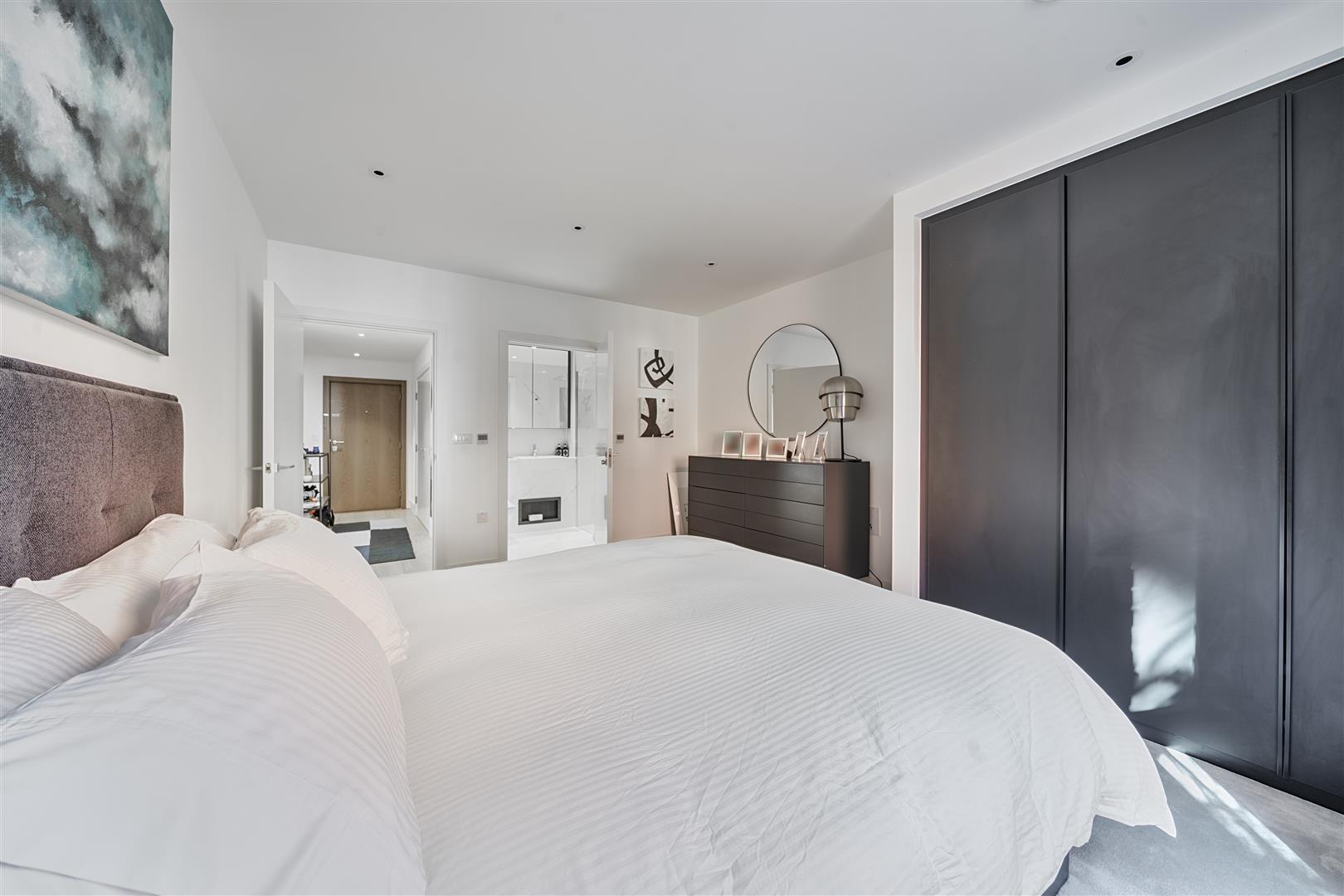 Kidderpore Avenue Hampstead NW3 7AS