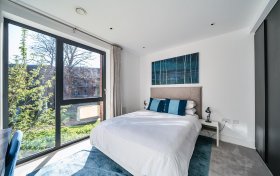 Kidderpore Avenue Hampstead NW3 7AS