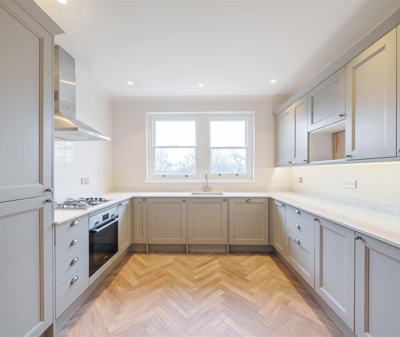 Oak Hill Park Hampstead NW3 7LP