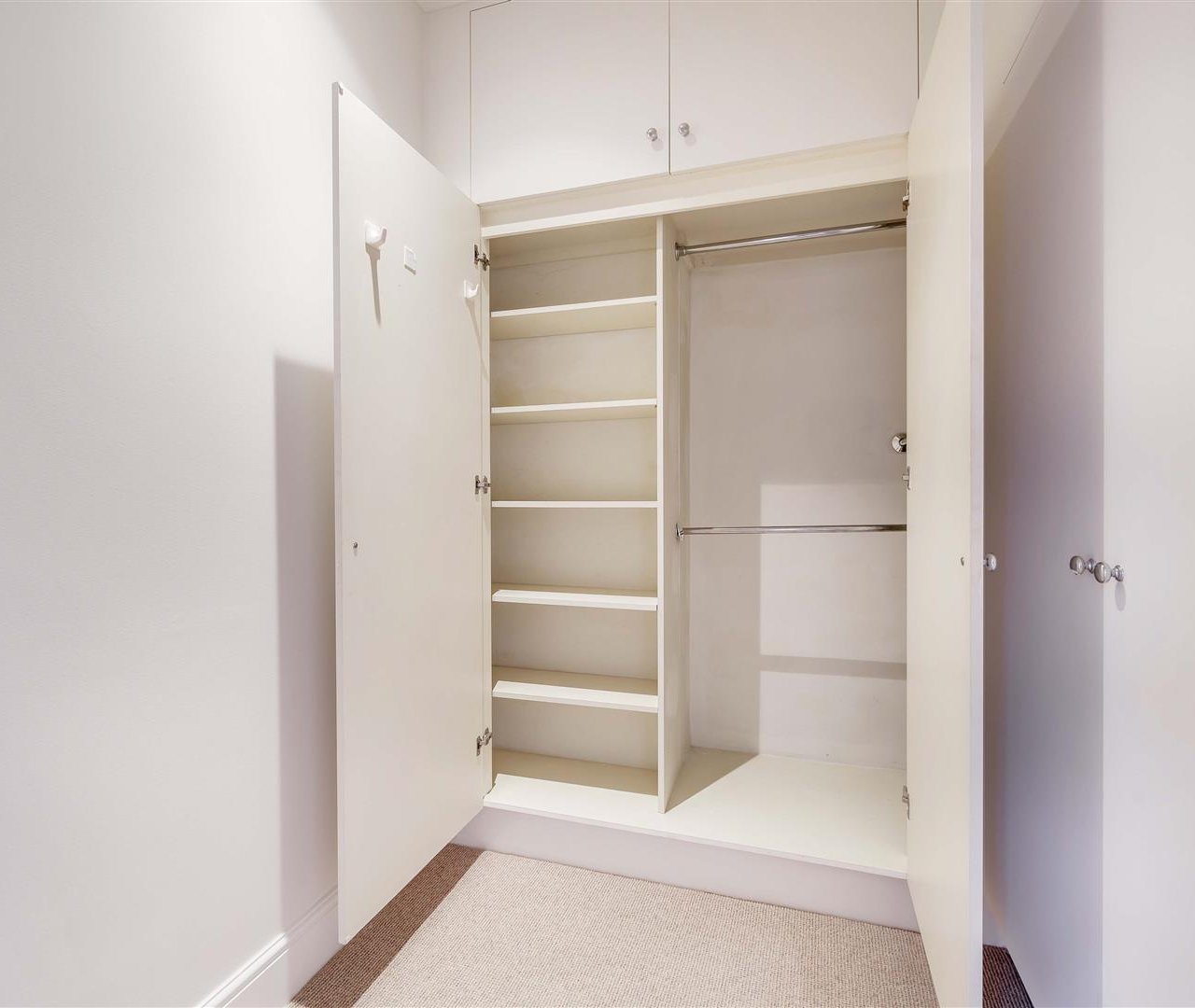 Oak Hill Park Hampstead NW3 7LP