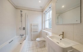 Oak Hill Park Hampstead NW3 7LP