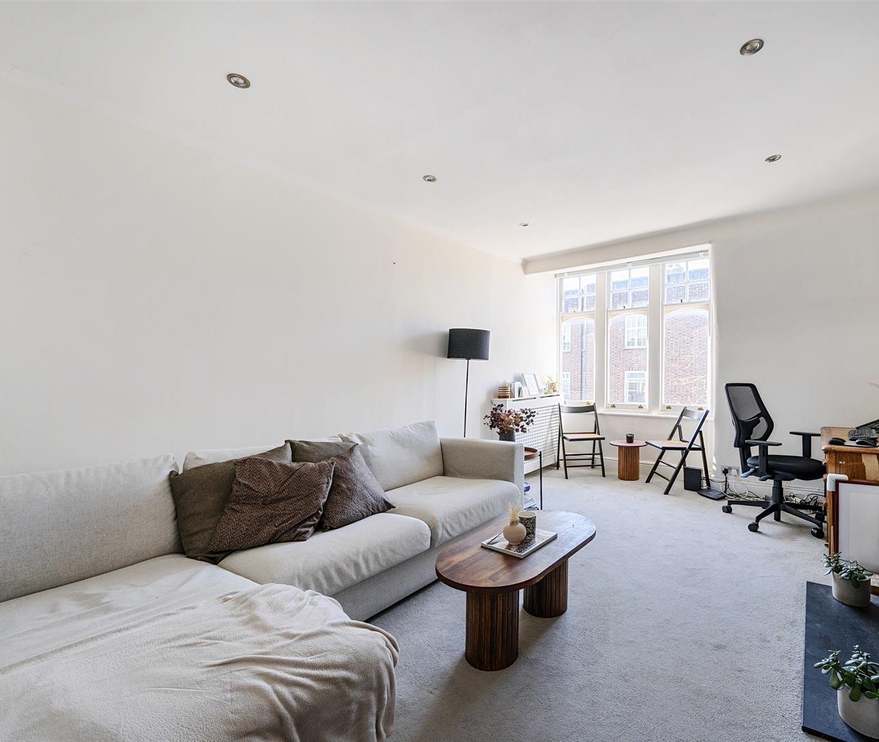 Glenmore Road Belsize Park NW3 4BY