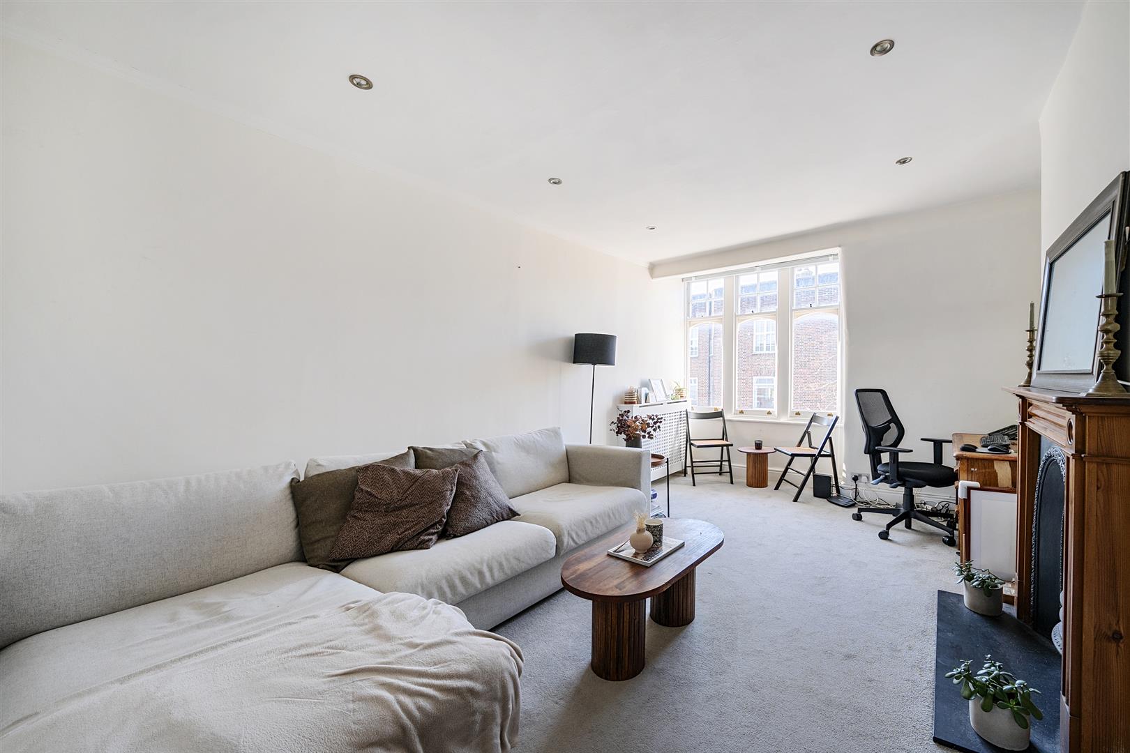 Glenmore Road Belsize Park NW3 4BY