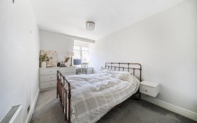 Glenmore Road Belsize Park NW3 4BY