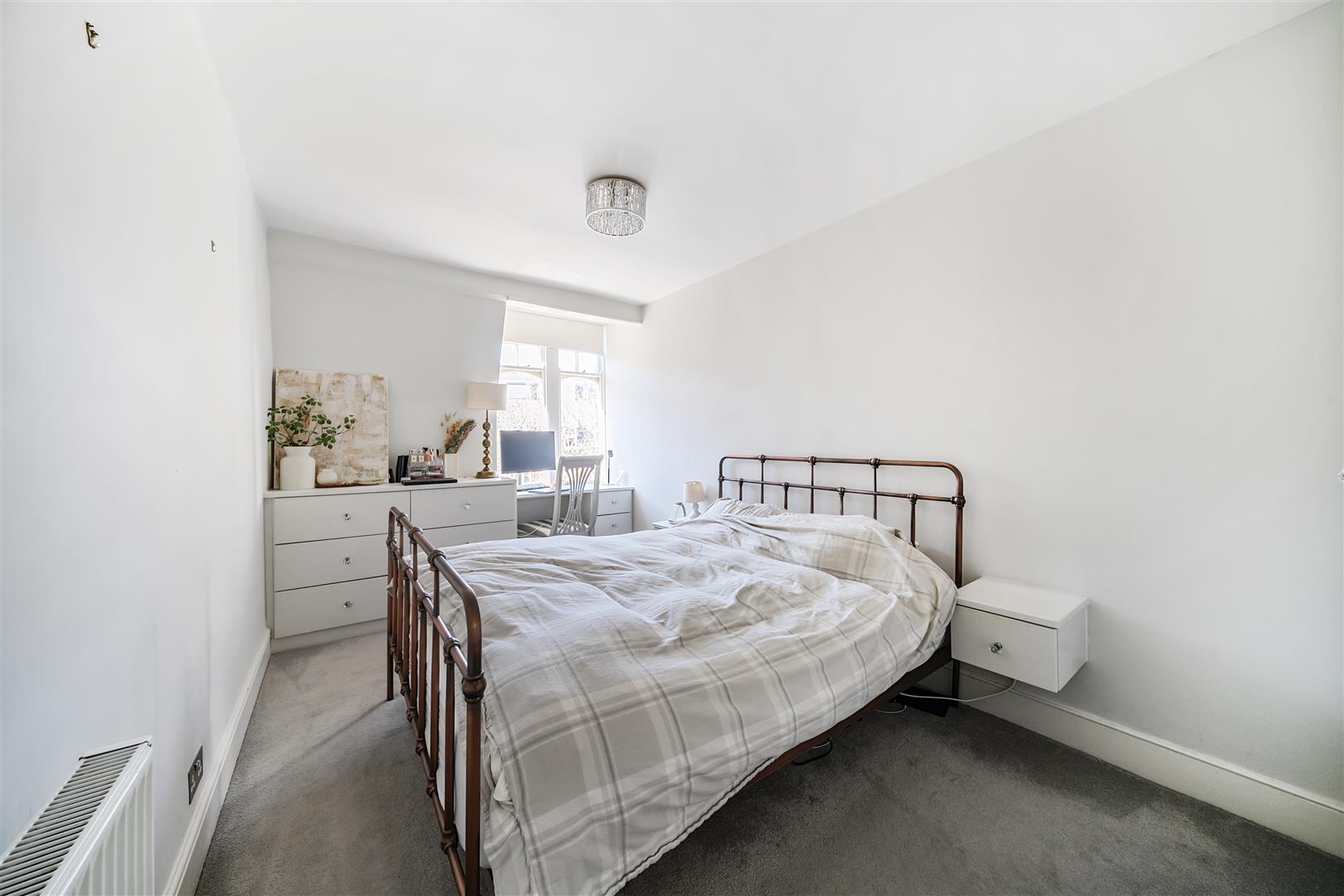 Glenmore Road Belsize Park NW3 4BY