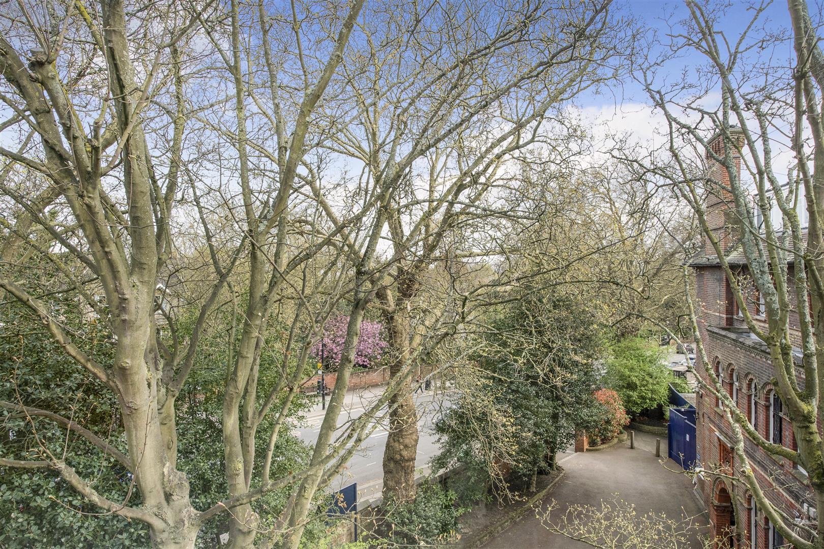 Fitzjohns Avenue Hampstead NW3 6PD