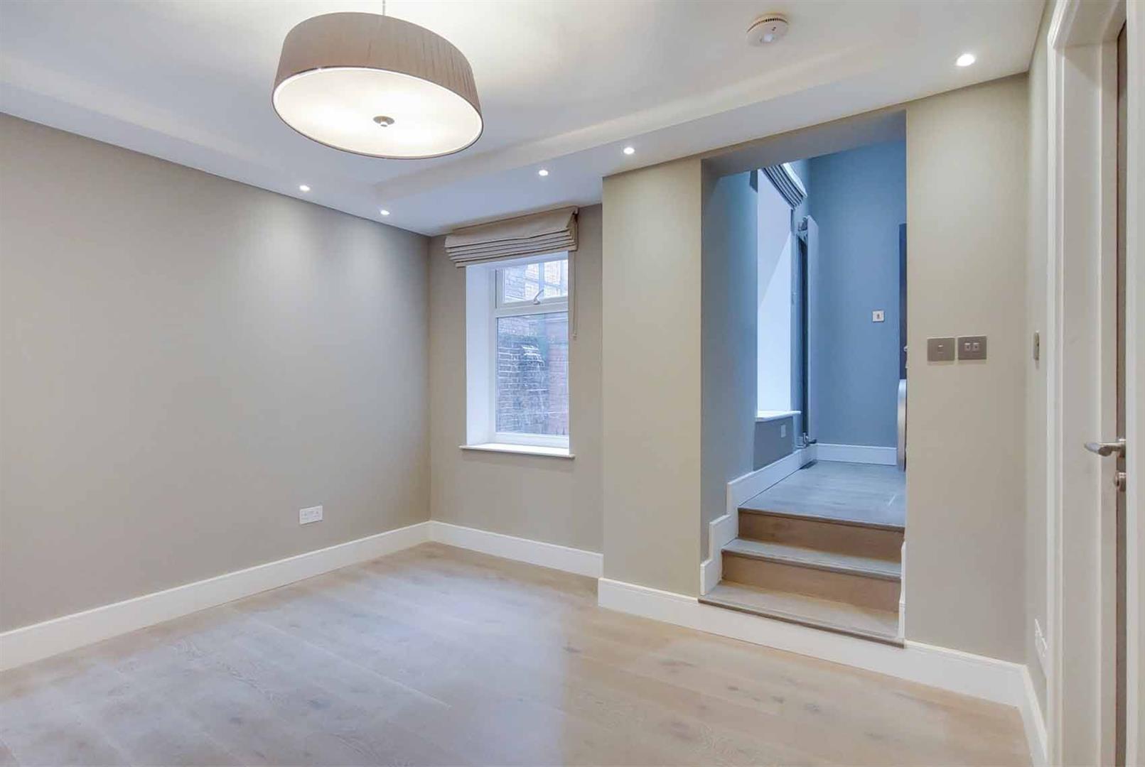 Fitzjohns Avenue, Hampstead, NW3 6PH
